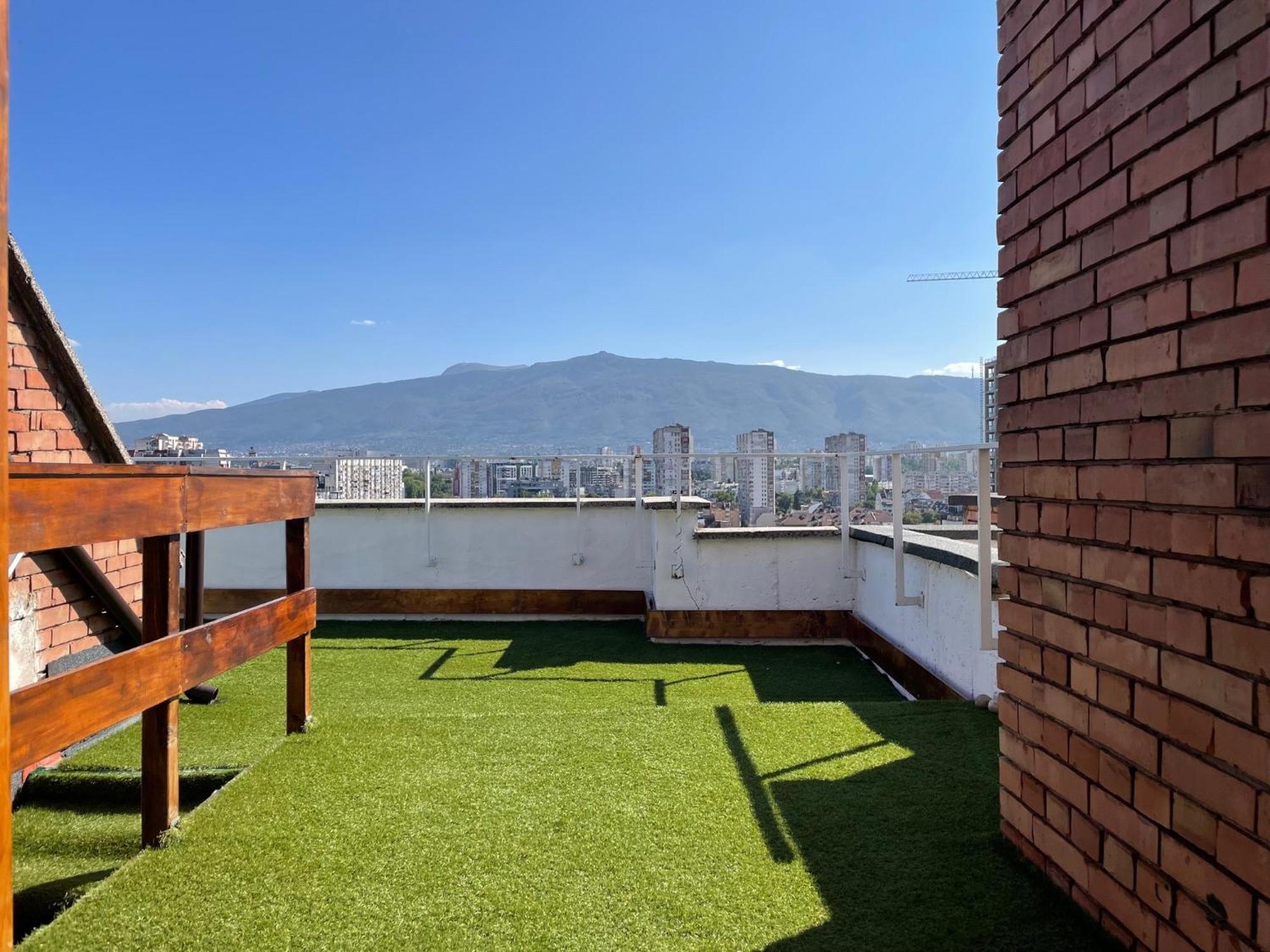 Apartemen Rooftop Loft